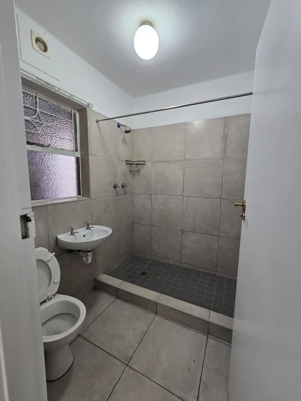 To Let 1 Bedroom Property for Rent in Thornton Western Cape